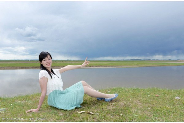 杭城春色里，西泠印社的茶香飘满园